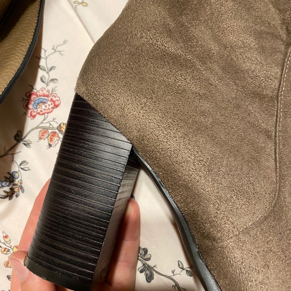Beautiful boots 👢 - Picture 4 of 6
